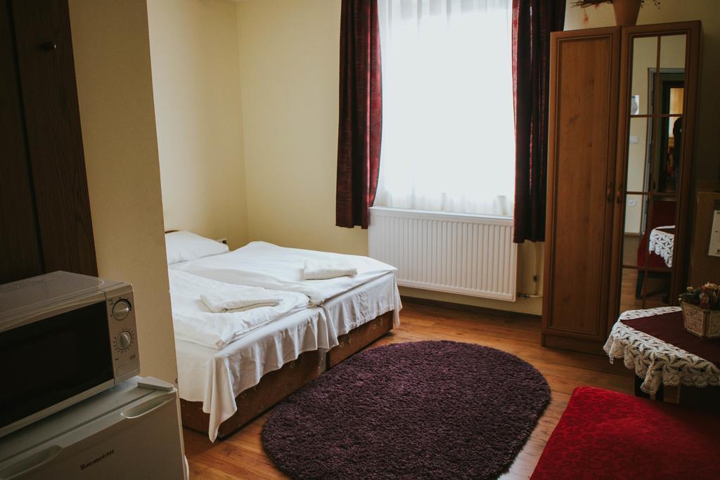 Szep Kert Vendeghaz Otel Szekszárd Dış mekan fotoğraf