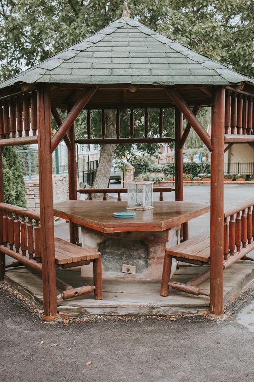 Szep Kert Vendeghaz Otel Szekszárd Dış mekan fotoğraf